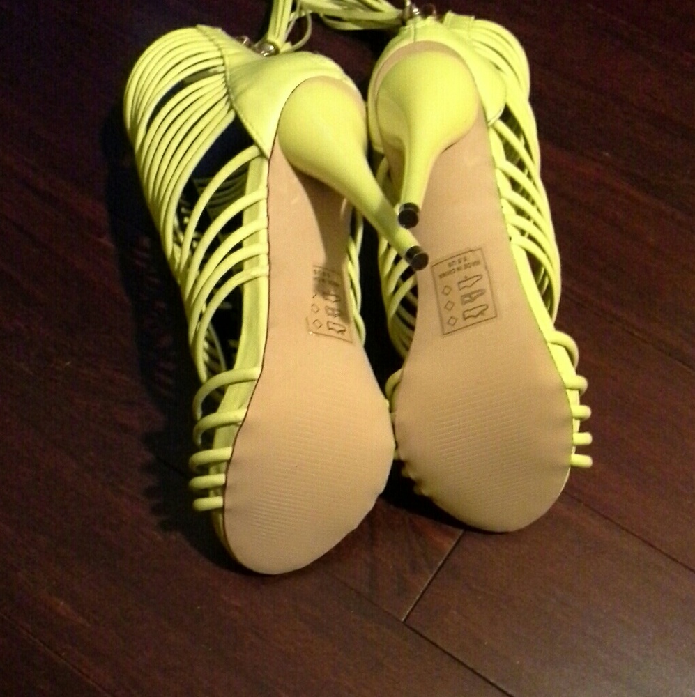 Shoes - Picture 3 of 3